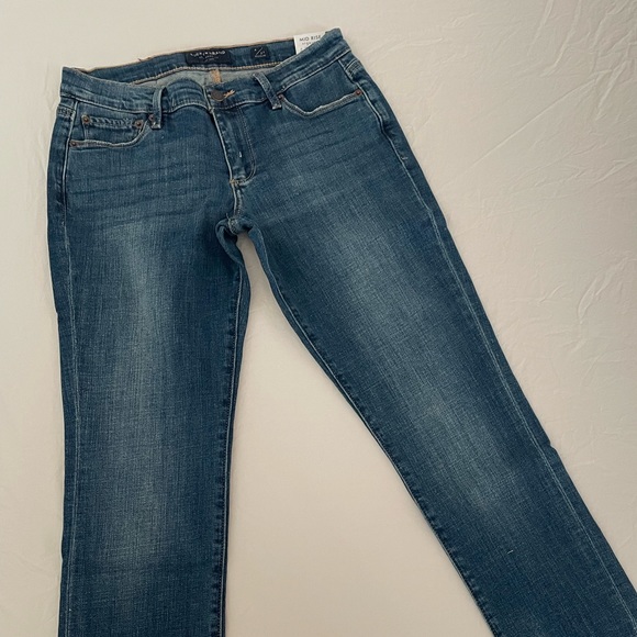 Mid Rise Sweet Straight Lucky Brand Jeans NWT - Picture 9 of 11